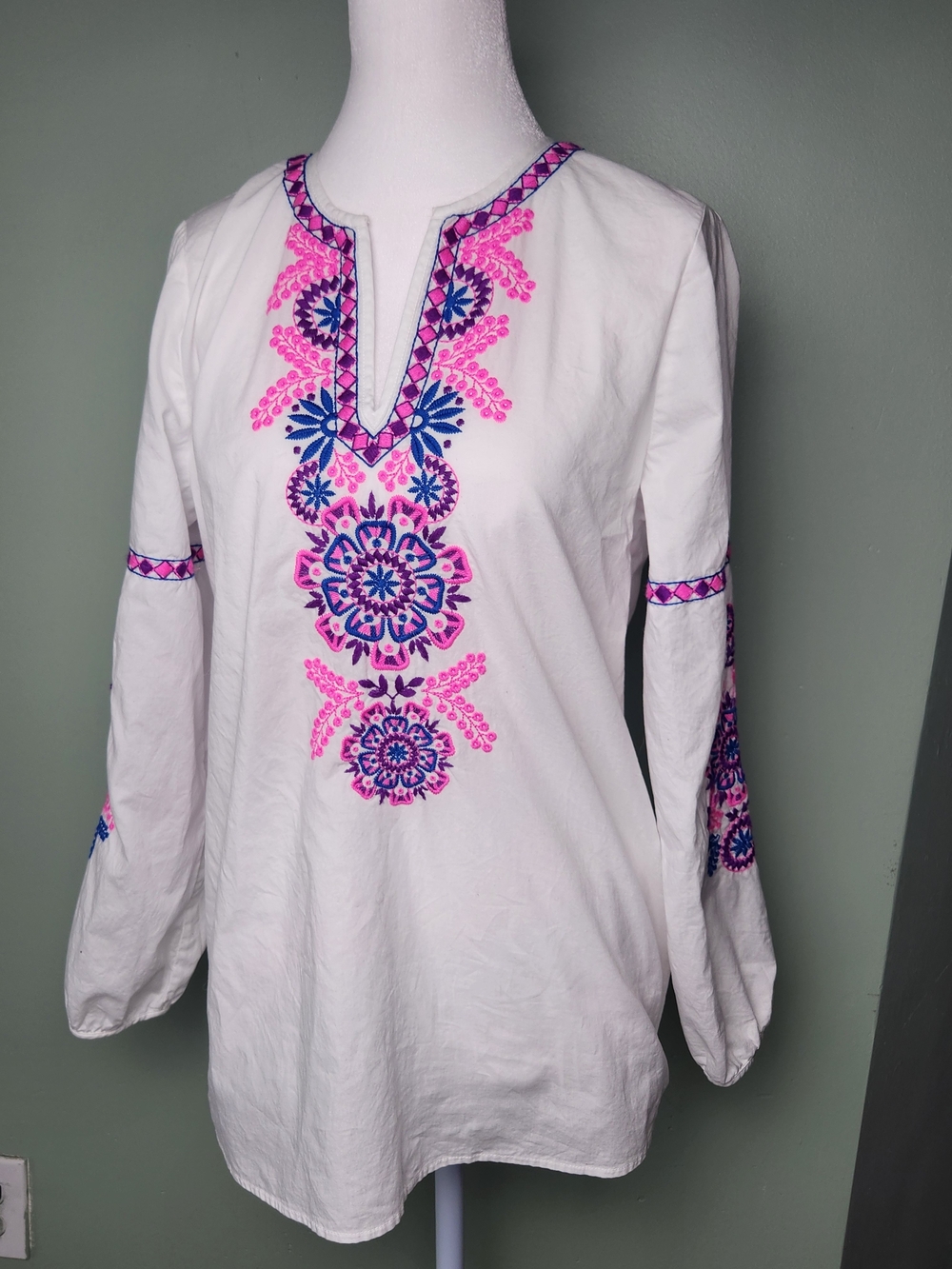 Lilly Pulitzer White Blouse with Pink & Blue Embroidery